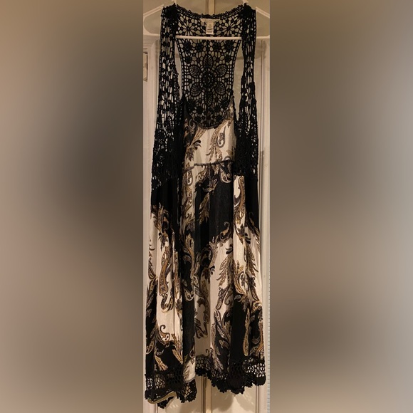 est. 1946 Tops - EUC  EST. 1946 sleeveless boho duster. SZ M